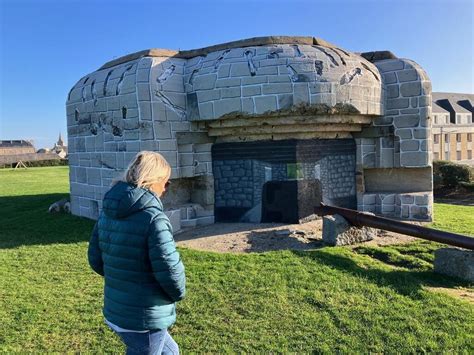 À Granville le trompe lœil du bunker de la Pointe du Roc pourrait