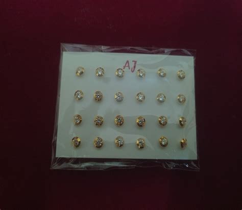 Golden Gold Round Nose Pin At Rs In Ahmedabad Id