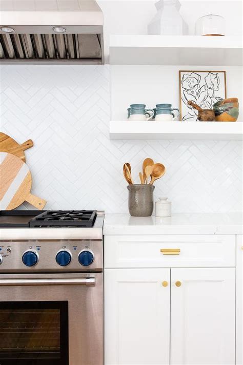 Herringbone Tile Backsplash Design Ideas