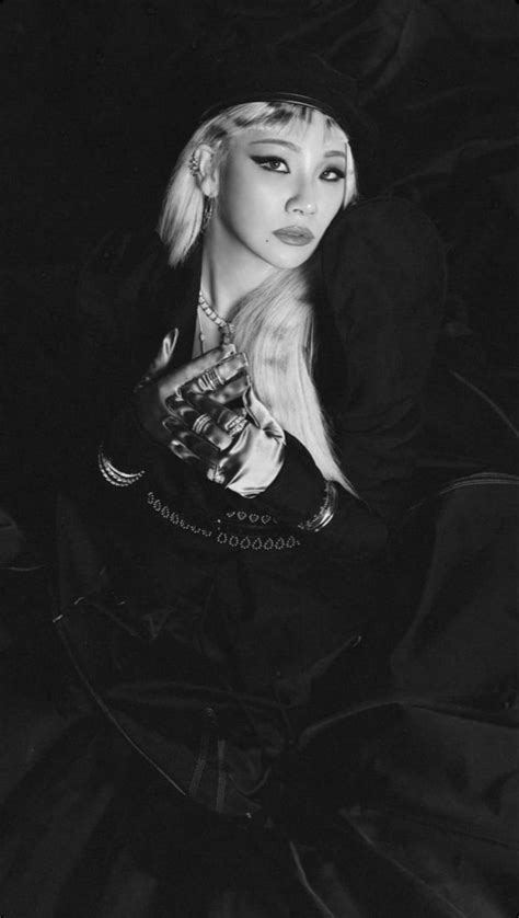 Cl Ne Cl Chaelin Chaerin Leechaerin Leechaelin Ne Wallpaper