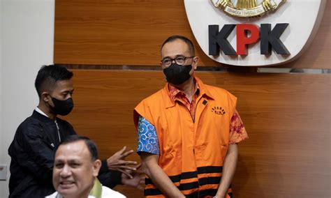 KPK Rafael Alun Terima Gratifikasi Melalui Perusahaan Konsultan Pajak