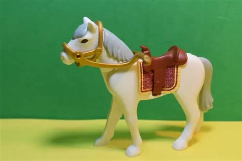 Playmobil Cheval Blanc Avec Selle Etat Neuf Eur Picclick Fr