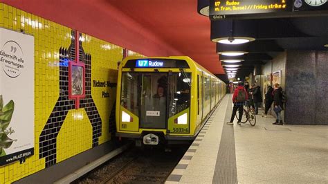 U Bahn Berlin Mitfahrt Im H Auf Der U Von Richard Wagner Platz Bis