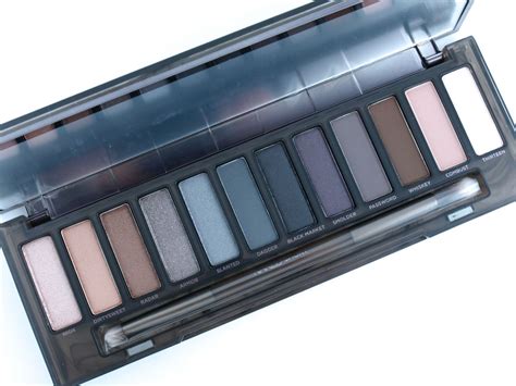 Urban Decay Naked Smoky Eyeshadow Palette Review And Swatches The