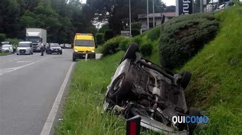 Inseguimento Ad Albavilla Auto Ribaltata Sulla Statale Lecco Como