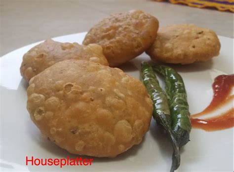 Moong dal Kachori - HOUSEPLATTER