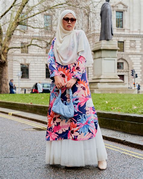 Tunic Printed Primrose – Daphne Blue – MuslimahClothing.Com