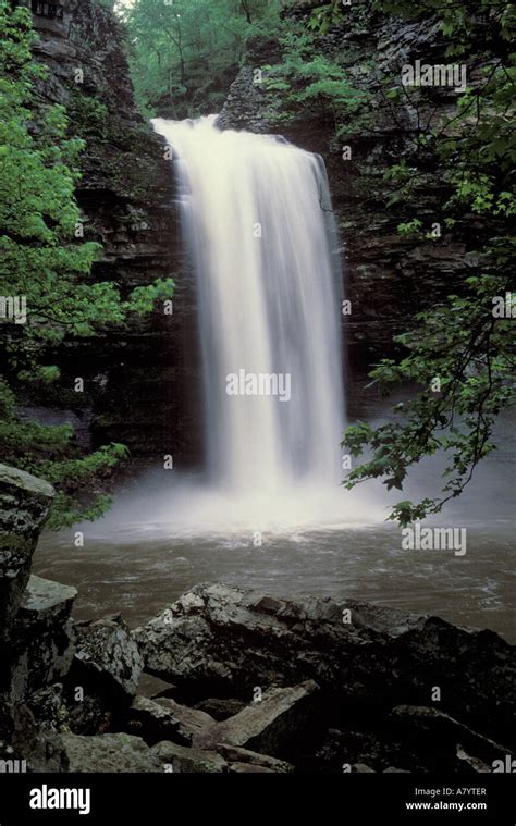 Waterfall at Petit Jean State Park, Arkansas Stock Photo - Alamy