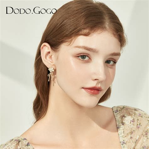 【烈儿专享】dodogogo山茶花蝴蝶结耳环女法式复古轻奢高级感耳钉