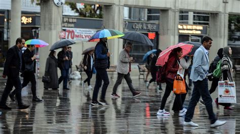 G K G R Lt L Ve Kuvvetli Geliyor Meteoroloji Den Stanbul Dahil