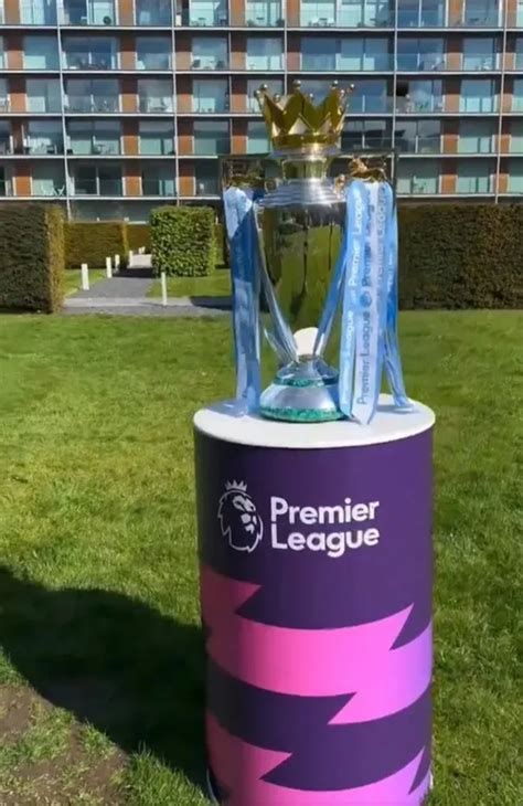 Không Còn Nhận Ra Sân Vận động Huyền Thoại Tại Premier League