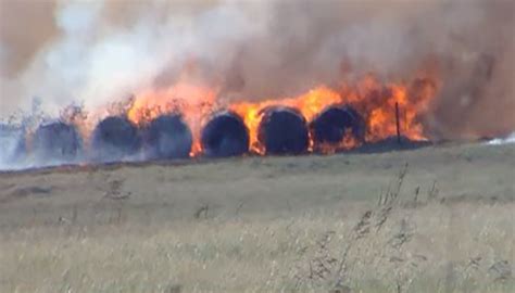 Fire Burns 80 Acres 200 Large Bales Of Hay In Adair County