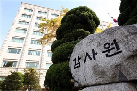 답안지 파쇄 산업인력공단 시험위원에 가족 위촉…수당 40억 지급 Jtbc 뉴스