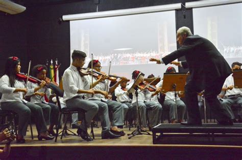 Alunos Do Projeto A O Social Pela M Sica Emocionam P Blico Em Concerto