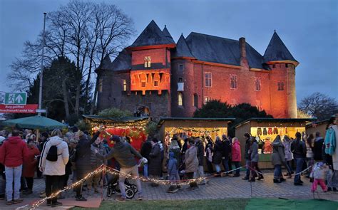 In Krefeld Linn eröffnet nach der CoronaPause wieder der Weihnachtsmarkt