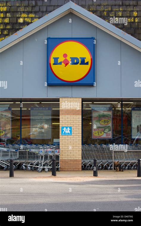 Lidl Hi Res Stock Photography And Images Alamy