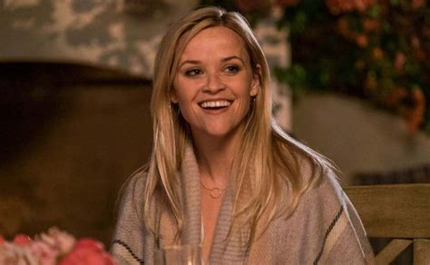 Reese Witherspoons Romantic Comedy Now On Netflix Glamour Fame