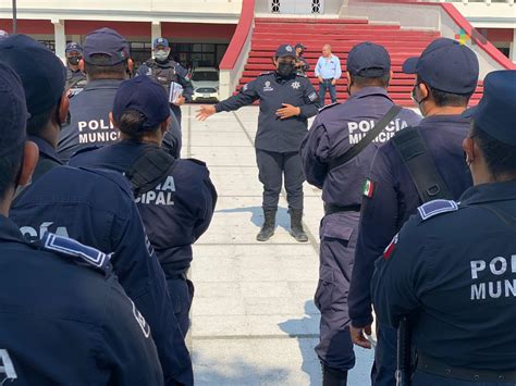 Por Extorsi N En Comercios De Coatzacoalcos Polic A Municipal Refuerza