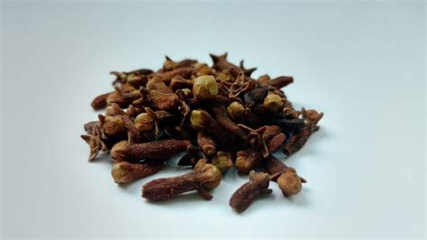 Whole Cloves Bulk - Sri Lanka Export