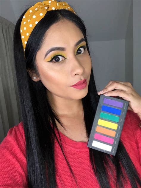 Una Paleta Que No Te Puede Faltar 🌈 Rainboweyeshadow Youniquemakeup