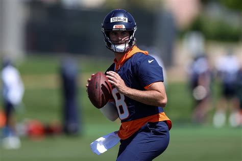 Denver Broncos Qb Update Jarrett Stidham Leading Race Over Bo Nix For