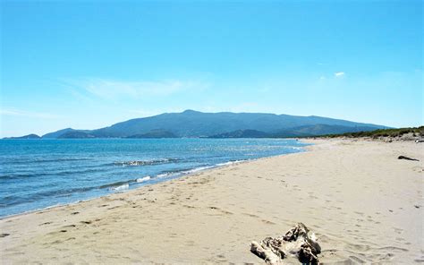 La Feniglia Beach Tuscany Italy World Beach Guide