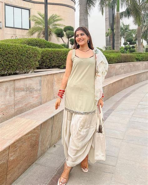 Kritika Khurana Outfit Trends Outfit Ideas Celebrity Casual Outfits