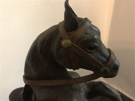 Figurine De Cheval En Cuir S En Vente Sur Pamono