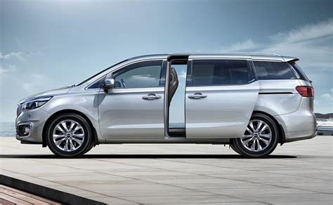 Kia Carnival | Premium Space. The 8-seater Carnival.