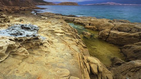 Wallpaper Batuan Laut Pegunungan Pemandangan Alam Air Jernih