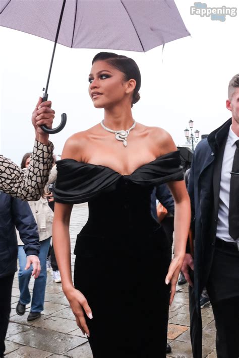 Zendaya Cleavage 61 Pics EverydayCum The Fappening