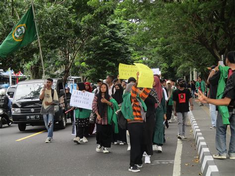 DEMA IAIN Ternate Desak Gubernur Malut Selesaikan Kasus Sungai Sagea