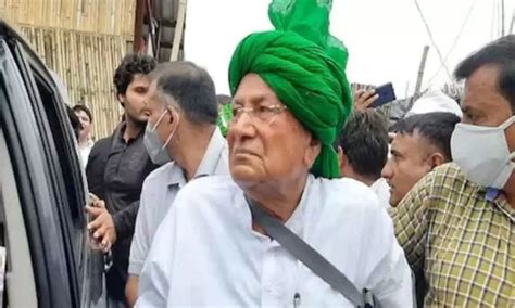 Ex Haryana Cm Om Prakash Chautala Writes Class 10 English Exam