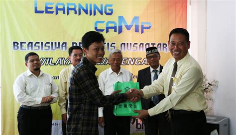 Rumah Amal Laziz Unnes Selenggarakan Learning Camp Beasiswa Perintis