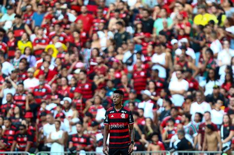 Tite Promove Tr S Mudan As Na Equipe Veja A Escala O Do Flamengo