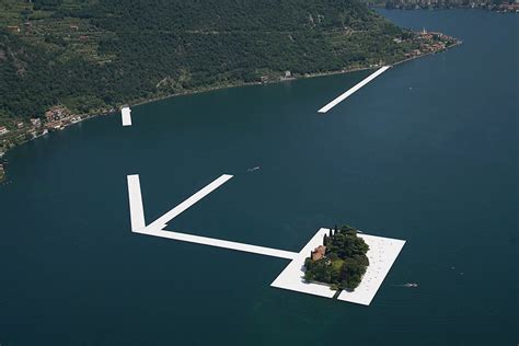 Escape Kit The Floating Piers Artist Christo And His Late