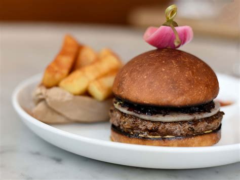 The 20 Best Burgers In NYC - New York - The Infatuation