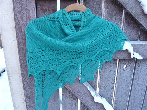 Holden Shawlette Dippy2knit Flickr