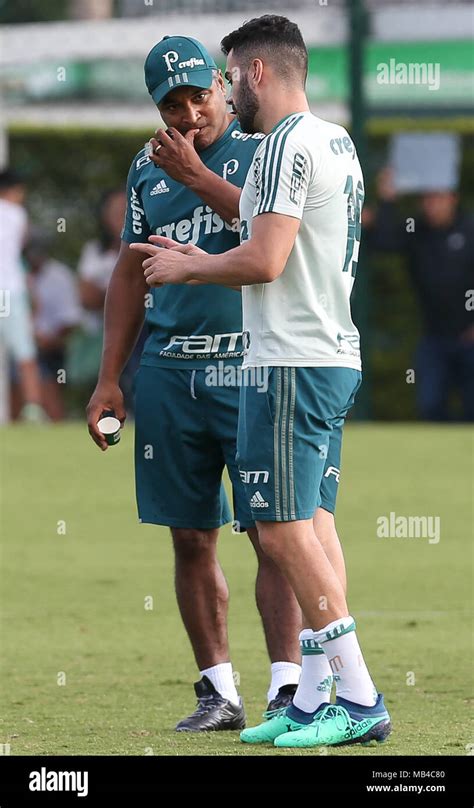 S O Paulo Sp Treino Do Palmeiras Coach Roger Machado