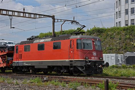 Re 420 250 3 durchfährt am 17 05 2023 den Bahnhof Pratteln Flickr