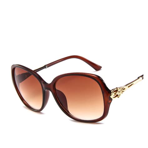 Women Gradient Classic Vintage Oversized Uv400 Imported Sunglasses