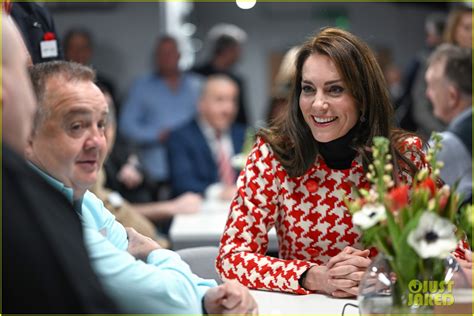 Kate Middleton And Prince William Face Off At Six Nations Rugby Match