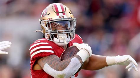 49ers Predicted To Cut Ties With Record Holding Playmaker