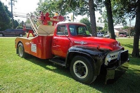 497 best images about VINTAGE TOW TRUCKS on Pinterest | Tow truck, Cars ...