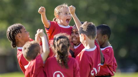 Sports collectifs les avantages de faire du sport en équipe