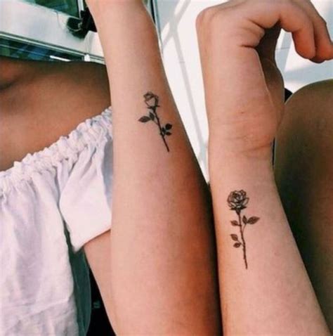 Tatouage de sœur 100 idées pour sceller votre amour