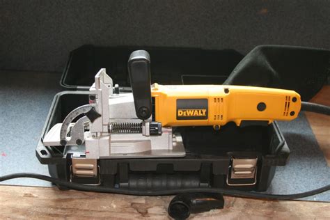 It’s All Gravy with the DeWalt DW682K Biscuit Joiner - Home Fixated