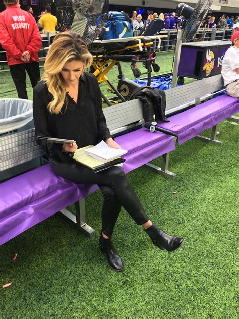 Erin Andrews Nfl Style Diary Get The Details On The Sideline Reporter