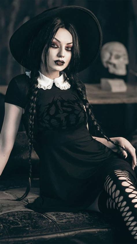 Pin By Spiro Sousanis On Darya Goth Beauty Dark Beauty Fashion