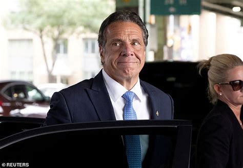 Andrew Cuomo Would Win Special Election To Replace Embattled Nyc Mayor